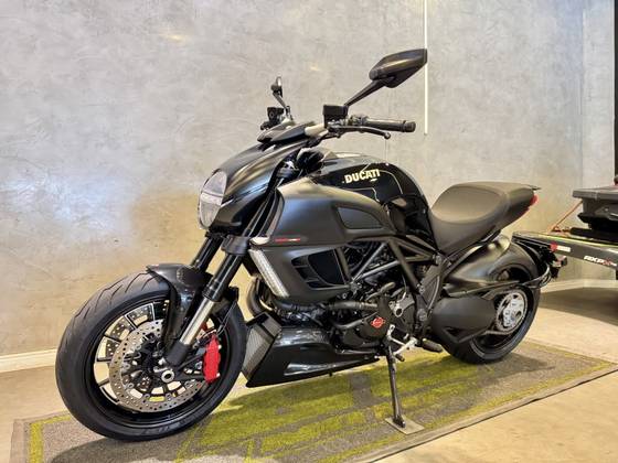 DUCATI DIAVEL ABS 